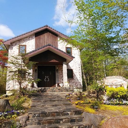 貸ホール 弦楽亭 - 那須の木立の中の小さな音楽ホール「弦楽亭(げんらくてい)」