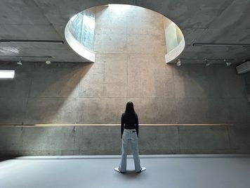 1F：ポートレート撮影 - co-lab-canvas Villart 1Fレンタルスタジオ / スペース / ギャラリー / イベントの室内の写真