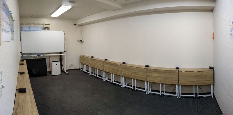 セミナールーム - 勉強カフェ博多プレース