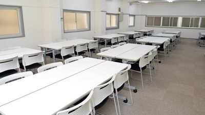 Natuluck飯田橋東口駅前店 4階大会議室Bの室内の写真