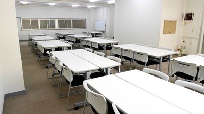 Natuluck飯田橋東口駅前店 4階大会議室Bの室内の写真