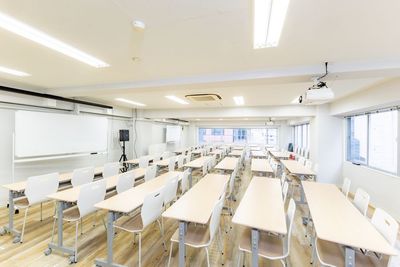 新宿100人会議室FOREST｜新宿御苑前から徒歩1分の室内の写真