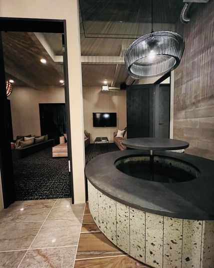 180㎡ 一軒家/天然温泉&室内足湯/大型キッチン/カラオケ - THE BENIYA 湯河原