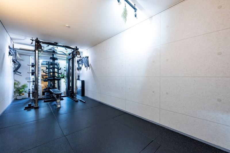 WHITEGYM池袋店 - WHITEGYM池袋店