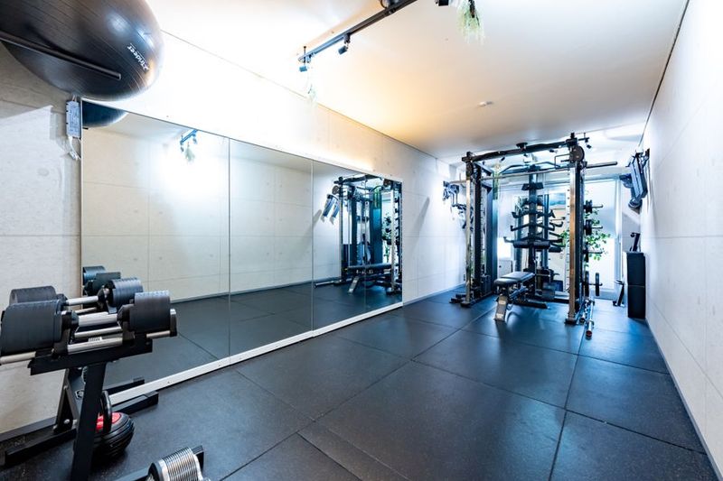 WHITEGYM池袋店 - WHITEGYM池袋店