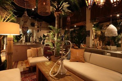 シーシャラウンジ チルラグ 名古屋 グランデ 栄店の室内の写真