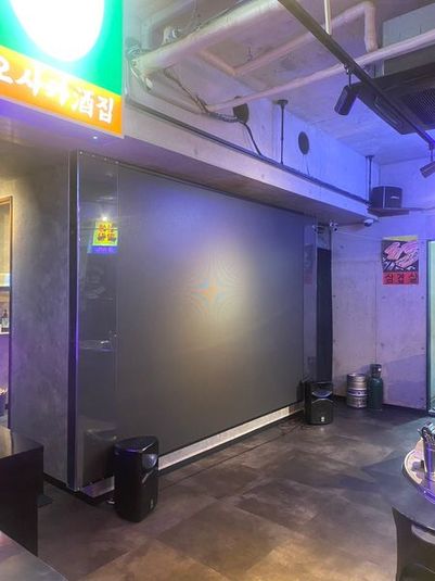 壁面大モニター付きレンタルスペース 100名様まで収容可能 - 小さな韓国あぷろ四ツ橋南船場店 壁面大モニター有り