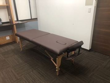 サロンルーム - 格安レンタルスペースIDOBATAの室内の写真