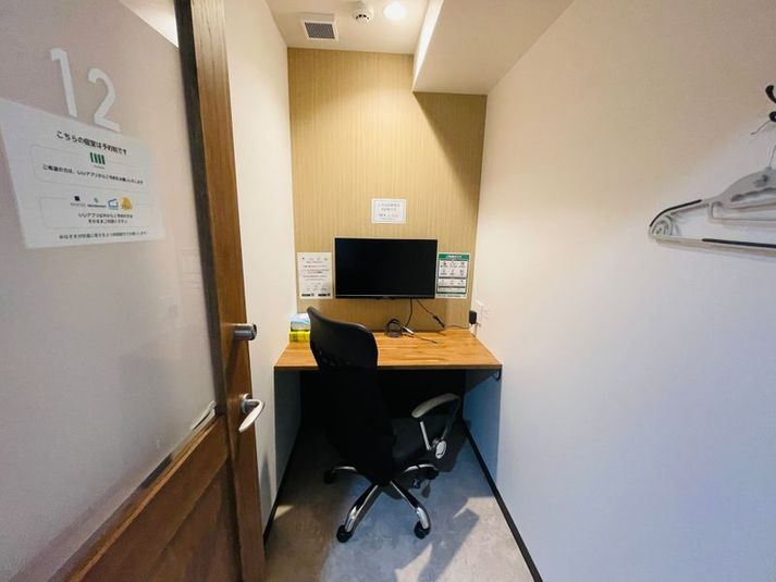 いいオフィス中野 【中野駅徒歩1分】1名個室（ブース12）の室内の写真
