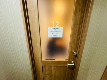 いいオフィス中野 【中野駅徒歩1分】1名個室（ブース12）の室内の写真