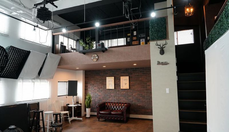 神戸3面R白ホリスタジオ 撮影スタジオ - Studio VEAL Kobe 白ホリスタジオ 