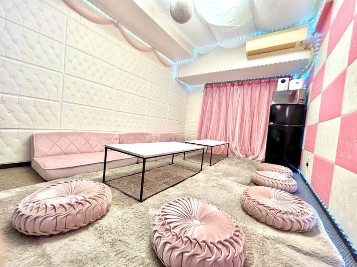 LEDディスコ空間🪩🕺パーティー🎉お家デート💕映画鑑賞 - famispe池袋２nd