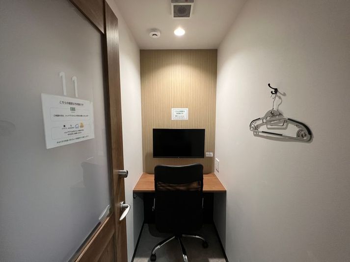 いいオフィス新宿西口 【新宿駅から徒歩1分】1名個室(個室11)の室内の写真
