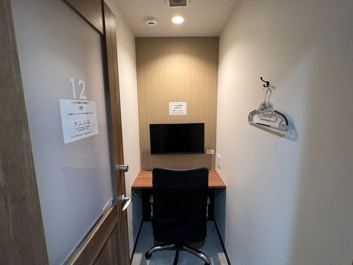 いいオフィス新宿西口 【新宿駅から徒歩1分】1名個室(個室12)の室内の写真