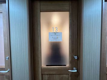 いいオフィス新宿西口 【新宿駅から徒歩1分】1名個室(個室13)の室内の写真