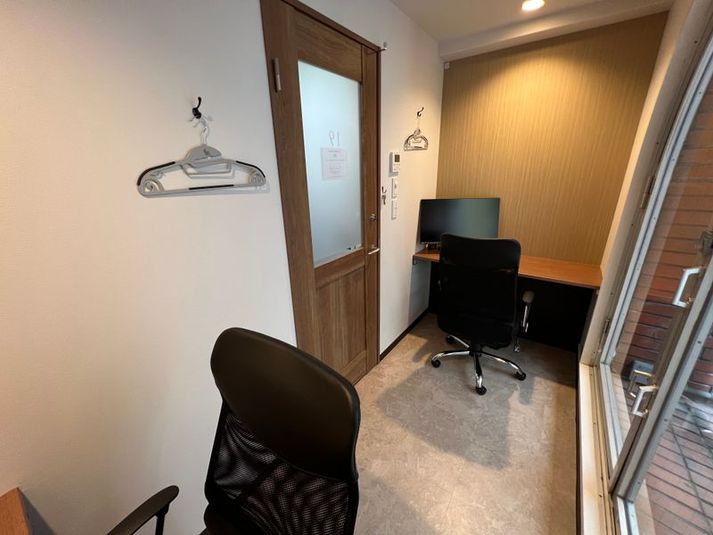 いいオフィス新宿西口 【新宿駅から徒歩1分】2名個室(個室19)の室内の写真