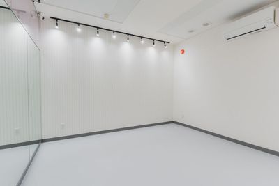 レンタルスペース　スタジオEGG琴似店　Dスタジオ 地下鉄琴似駅徒歩１分 15㎡ ダンス　ヨガ　撮影 当日OK 1名～4名程度 - レンタルスペース　スタジオEGG琴似店　Dスタジオ