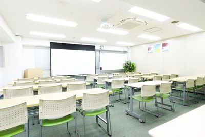 【品川駅徒歩3分・44名利用可！】プロジェクター・WiFi全て無料！セミナーに！ふれあい貸し会議室 品川No19 - ふれあい貸し会議室 品川ステーションビル