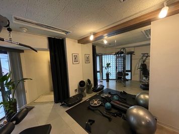 GymFLEX 大型貸切ジム！セミナー、撮影にの設備の写真