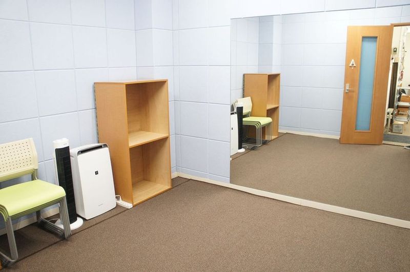 Aスタジオ／全面リノリウム床で バレエの個人練習やダンス、ヨガに - はいから個室スタジオ　大森店