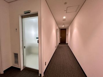 【女子トイレ入口】 - TIME SHARING 品川センタービルディング 605の設備の写真