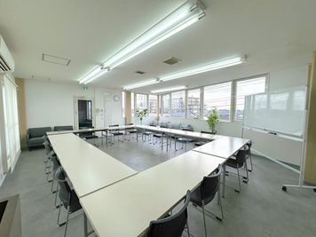 NKビル　レンタルスペース NKビル3F レンタル会議室の室内の写真