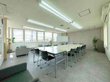 NKビル　レンタルスペース NKビル3F レンタル会議室の室内の写真