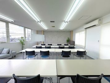 NKビル　レンタルスペース NKビル3F レンタル会議室の室内の写真