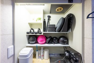 ・レンタルジム界でNo.1の備品数！ - WHITEGYM新宿2号店 WHITEGYM新宿2号店/レンタルジムの室内の写真