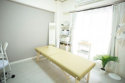 横浜駅徒歩5分！白を基調とした明るい雰囲気の完全個室レンタルサロン - レンタルサロン Soulu