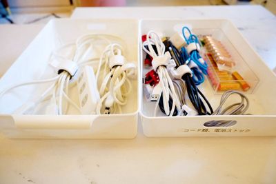 充電ケーブルも各種ご用意しています💡 - 矢場町パーティ608 広いキッチン付きレンタルスペースTHE ROOM矢場町608の設備の写真