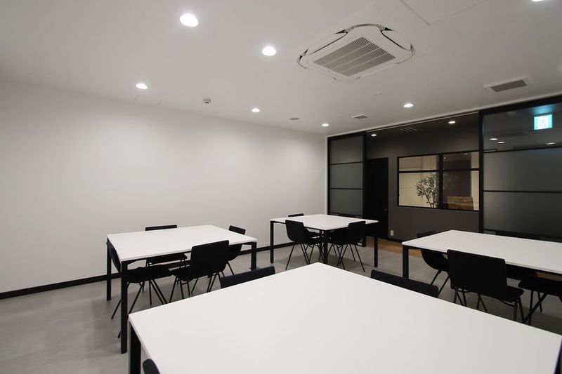 会議室１ - Bizcafe鶴見