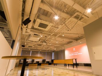 MONSTER スタジオ 乃木坂 撮影配信スタジオ（大控え室あり）の室内の写真