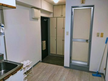 玄関 - 貸し切り個室ポーカールームコアラ の入口の写真