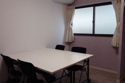 窓もあり、いつでも換気できます。 - PHOENIX  ACADEMY 302の室内の写真