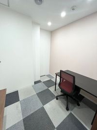 【仙台駅徒歩5分】クリスロード商店街の中！便利な1名用個室（テレワークスペース） - BIZcomfor仙台クリスロード