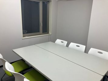 ★Wi-Fi新設しました★駅近！！短時間利用可！！ホワイトボード、モニターあり。 - 貸会議室アクシュ＠ステーションプラザ函館