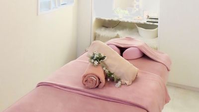 エステ/整体/マツエク/カウンセリングなど様々な用途で使っていただけます◎ - THE Same  レンタル／シェアサロンTHE Same渋谷の室内の写真