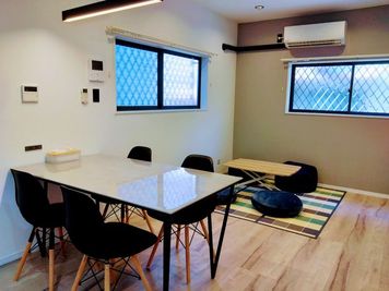 ピカピカキッチンで、パーティ✨　３口ガスコンロあります！ - SUNPARK HOUSE TERADACHO