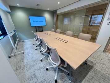【対面形式で8名着席可能】 - TIME SHARING 水天宮前 日本橋蛎殻町東急ビル 5階 Meeting Room Bの室内の写真