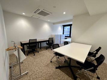 【対面形式で8名着席可能】 - TIME SHARING 水天宮前 日本橋蛎殻町東急ビル 5階 【閉店】502の室内の写真