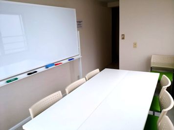 PSP会議室 大宮 【大宮駅東口４分】小会議室／セミナールームの室内の写真