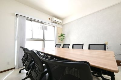 スマイリー会議室　名古屋駅前の室内の写真