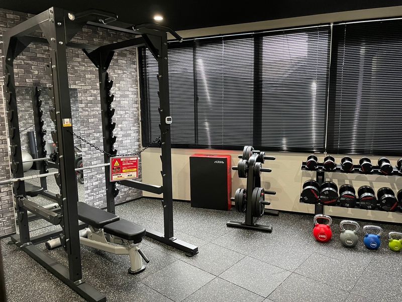 ROCK GYM 6 IN 1 トレーニングベンチ（アジャスタブルベンチ PRO