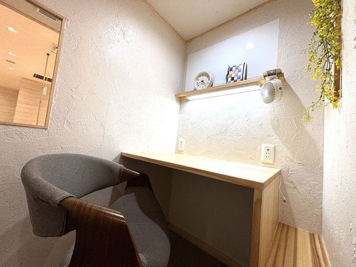 【エールエールA館７F_No.1_向かって左】 - 【2ndBase_広島駅南口】