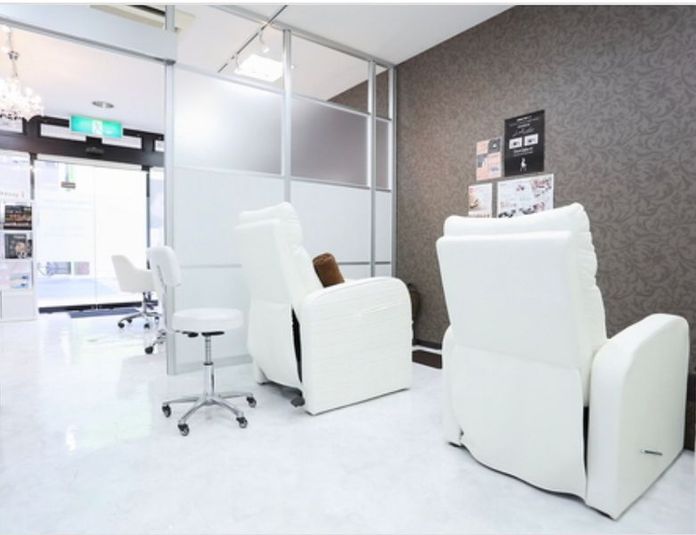設備商材貸出！ネイルまつエクサロン♪リラク＆占い鑑定もOK！ - nail＆eyelash sharesalon  Clare