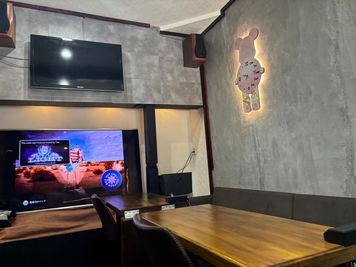 シークレットベース仮 バー付きレンタルスペースの室内の写真