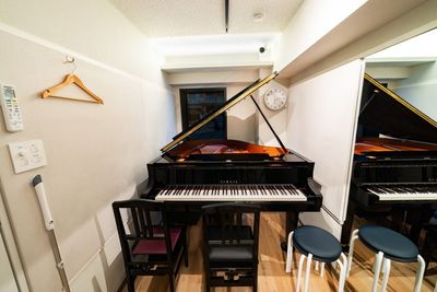ケイコバ音楽スタジオ(旧KMA音楽スタジオ) 【F studio】の室内の写真