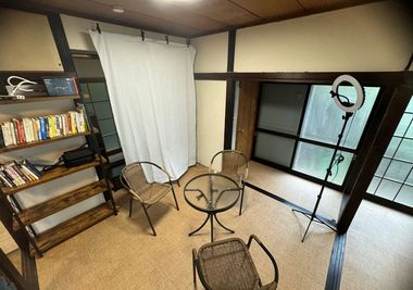 撮影スペース。照明も貸し出し可能です。 - 一軒家レンタルスタジオONDa 古民家レンタルスタジオONDaの室内の写真
