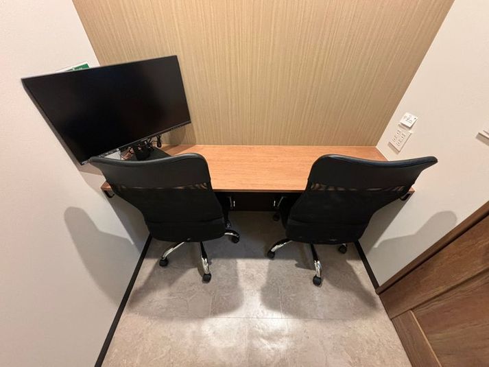 【新宿駅から徒歩1分】2名個室(個室7) - いいオフィス新宿西口